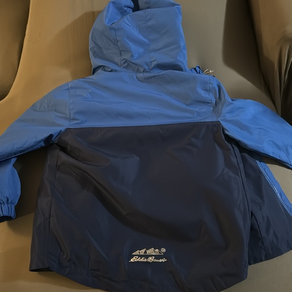 $20 Eddie Bauer 3 in 1 hoodie jacket for kids size XS 5/6, good condition - Picture 4 of 4